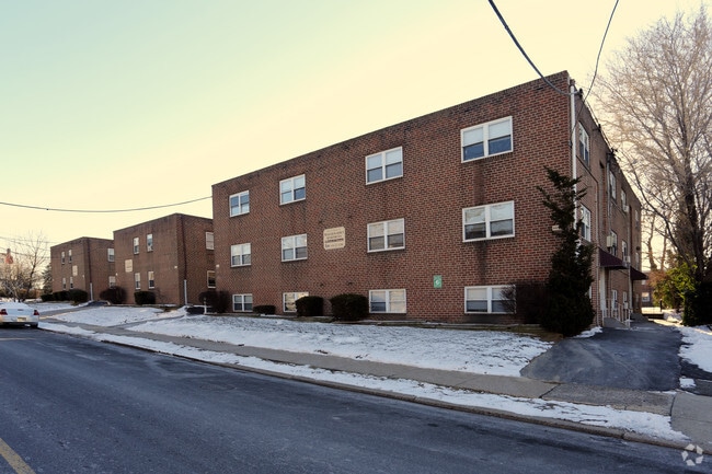 Mayfair Garden Apartments - Mayfair Garden Apartments