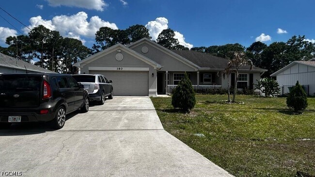 Building Photo - 180 SW Voltair Terrace