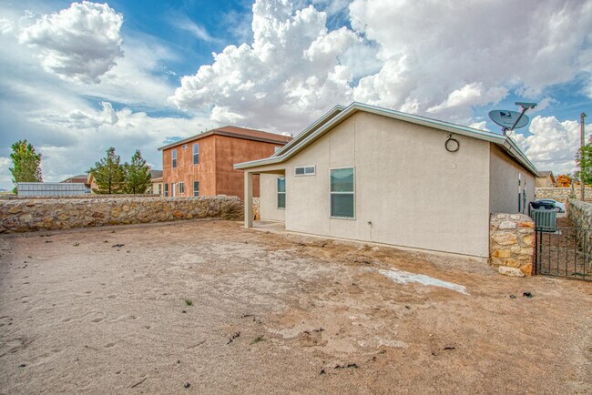 Photo - 7328 Sachet Cliff Dr