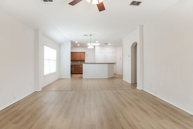 Photo - $1895  4 Bed/2 Bath/2 Garage  Ready for Move-in Home in Mustang Creek