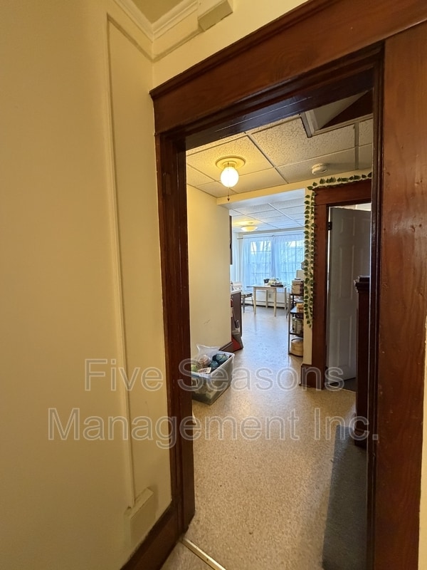 Photo - 465-467 Colchester Avenue - 2