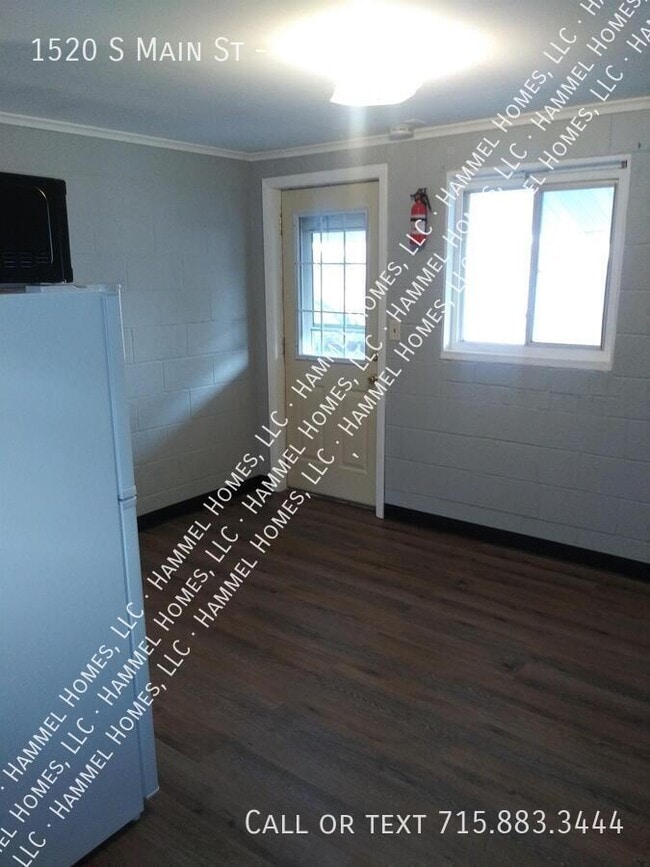 Building Photo - 1520 S Main St Unit 7