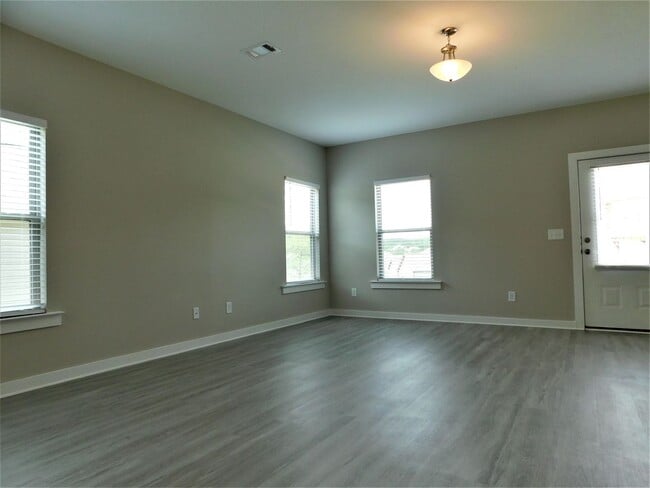 Photo - Home for rent in Brookwood, AL.... Available to View Now!!!