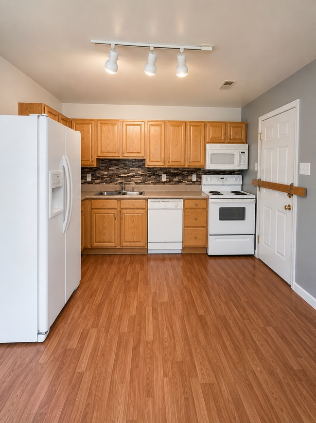 Photo - 713 St Martin Dr