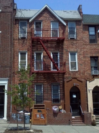 Photo - 915 42nd St