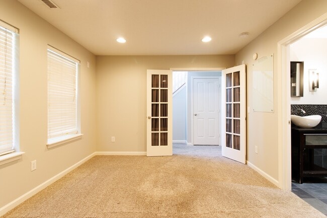 Photo - 1006 Cavendish Dr