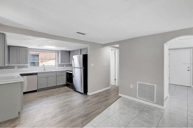 Photo - 4 Bedroom in Port Richey - WITH POOL