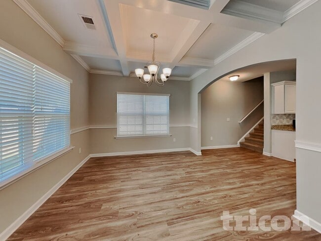 Photo - 162 Eventine Way