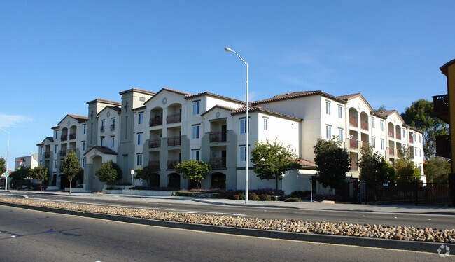Montevista Senior
