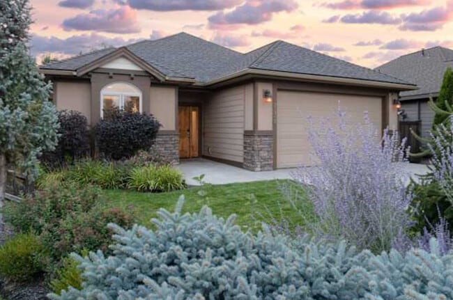 Photo - 21302 NE Brooklyn Ct Unidad Mountain Room