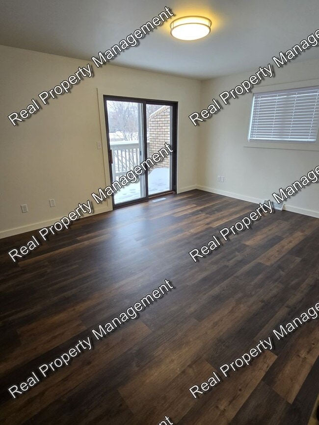 Photo - Updated 2 Bedroom Townhome