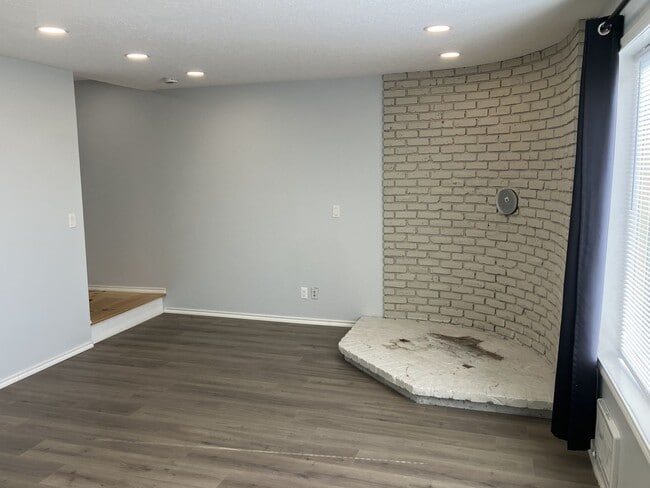 Photo - 187-189 Stoneway Dr NW Unidad 189