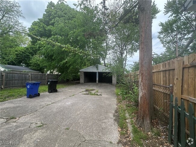Building Photo - 11403 Itasca Ave Rental