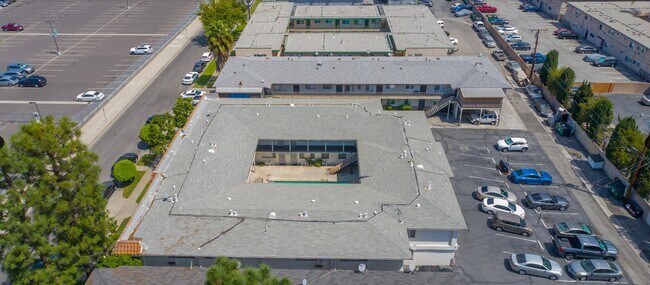 11716 Gurley Ave.