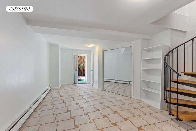 Photo - 314 W 94th St