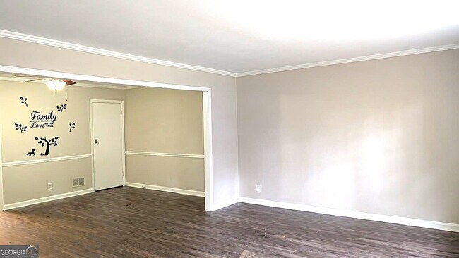 Photo - 2710 Riverview Rd