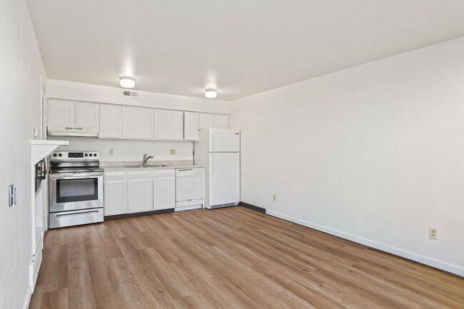 Photo - 3460 Madison Ave Unit #5