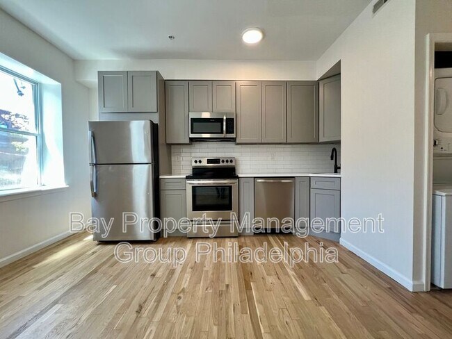 Photo - 2131 Master St Unit 3