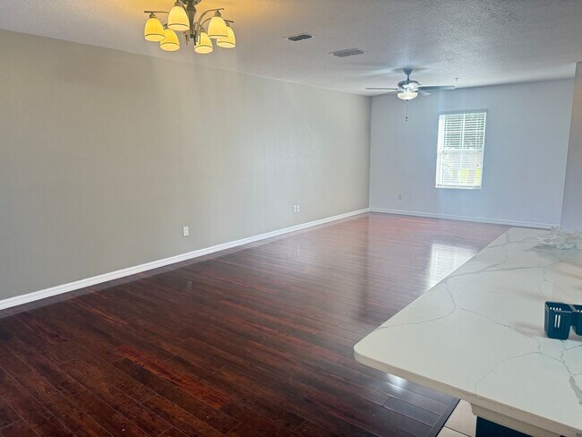 Photo - Townhome Available - Saint Cloud, FL - 3 Bed /2.5 Bath