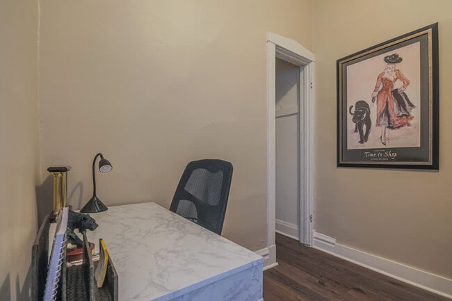 Photo - 839 Dunlop Ave Unit ID1244957P