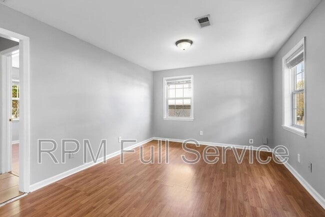 Photo - 712 Myrtle St