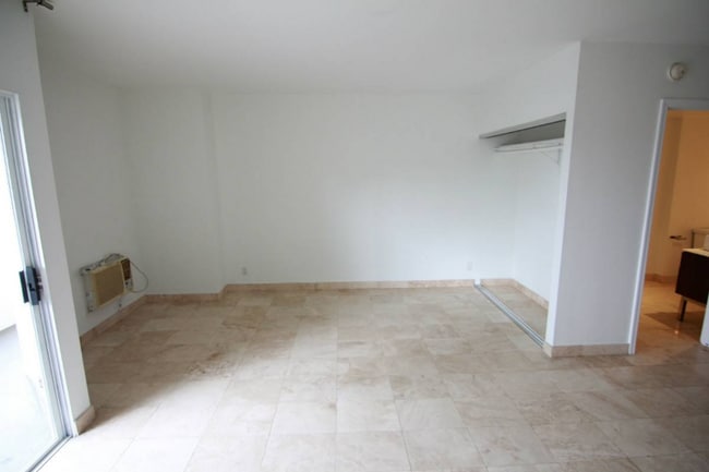 Photo - 3949 Los Feliz Blvd Unidad 206