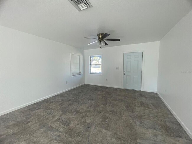 Photo - 525 E Helen Ave