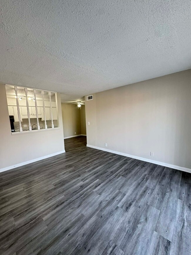 2 Bed Entrance