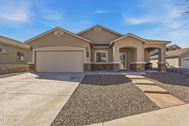 Building Photo - 7564 Wolf Creek Dr