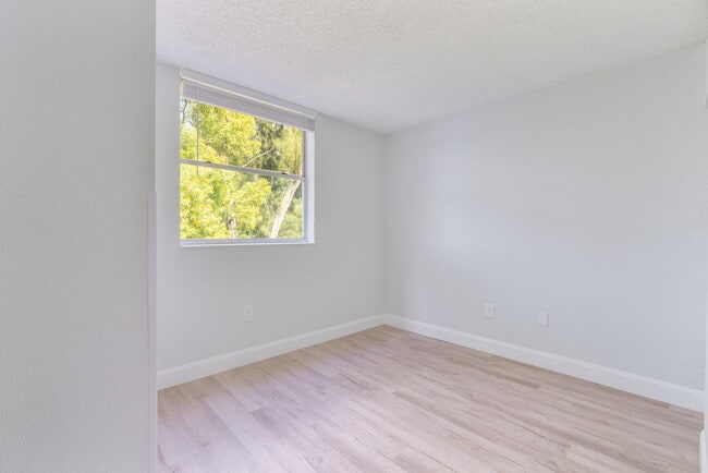 Photo - Vista Shores