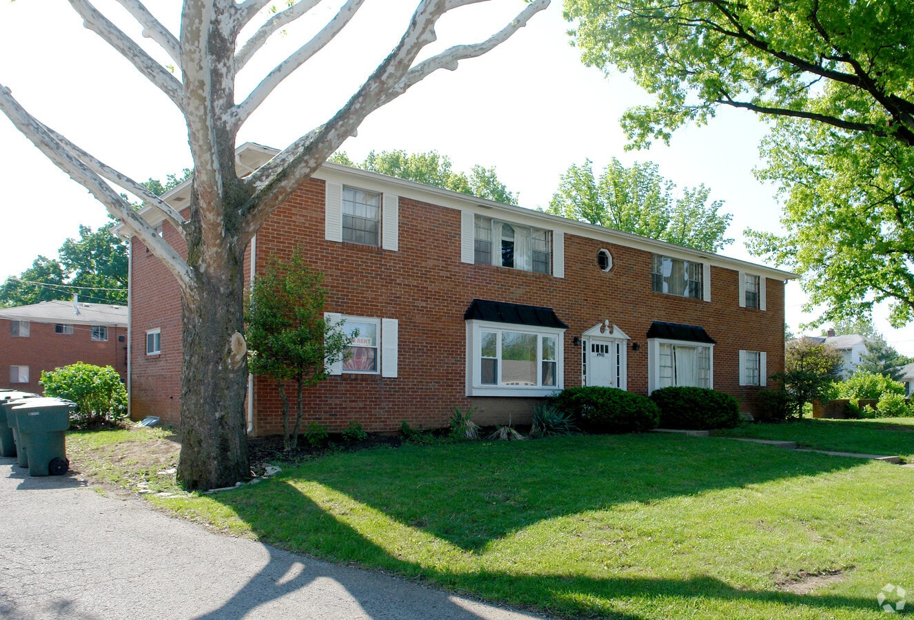 Photo - 4900 Arbor Village Dr