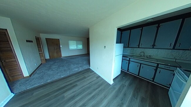 Photo - 2 Bedroom 1 Bathroom Apartment Rental in N... Unit Apt 10