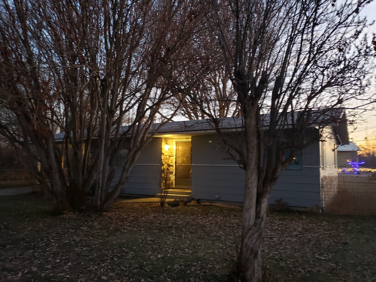 Photo - 206 N Dennis St Casa