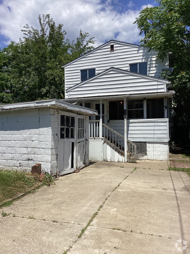 Building Photo - 527 Akins Ct Rental