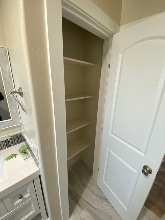 Photo - Gorgeous 2 Bedroom/1 Bathroom Home