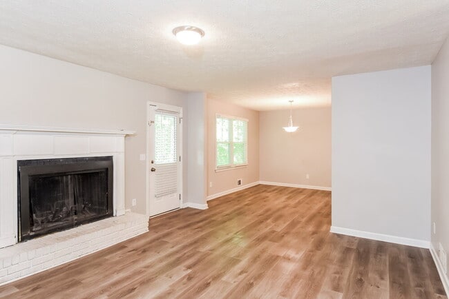 Photo - 1738 Pierce Arrow Pkwy