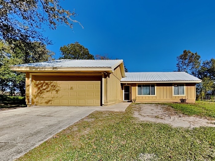 Photo - 3127 Forestgreen Dr N
