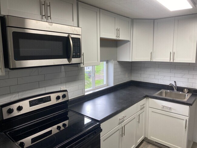 Photo - Elm/McDonald Unidad 281 McDonald