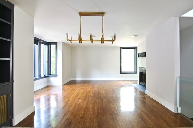 Photo - 54 Trowbridge St