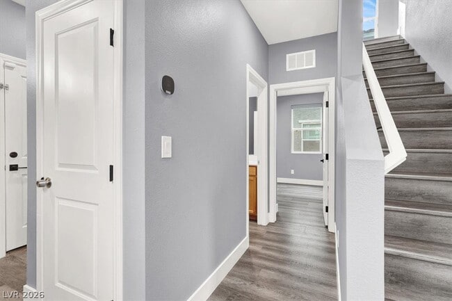 Photo - 3451 Jade Flower St