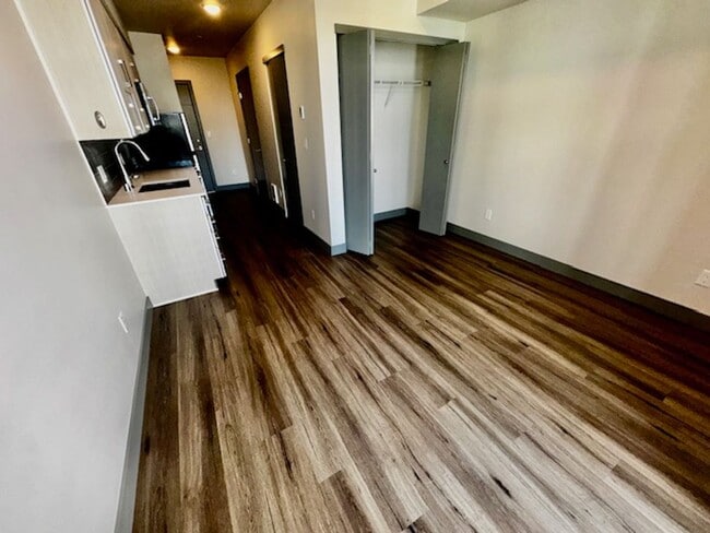 Photo - The Grove Ballard