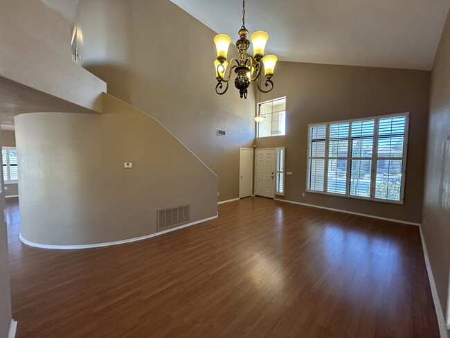 Photo - 4334 E Anderson Dr