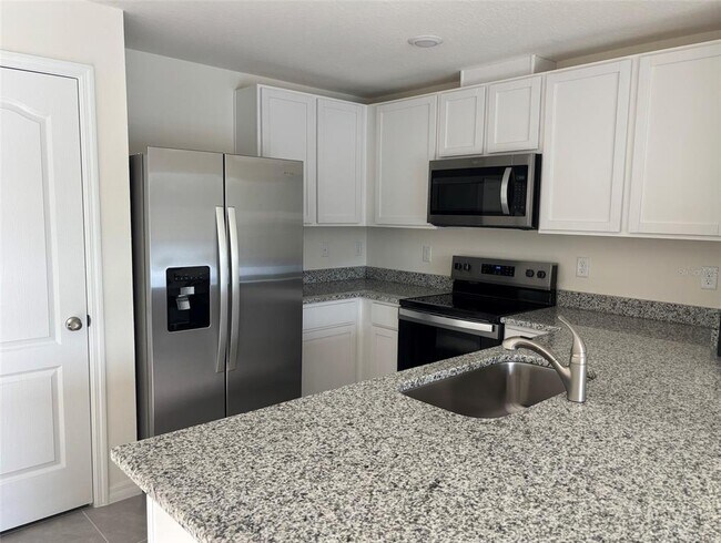 Photo - 526 Zinfandel Dr