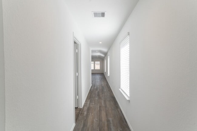 Photo - 24314 Pebble Cres Ln