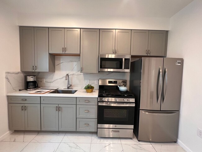 Building Photo - Winter Garden LLC Unit 8121 WG