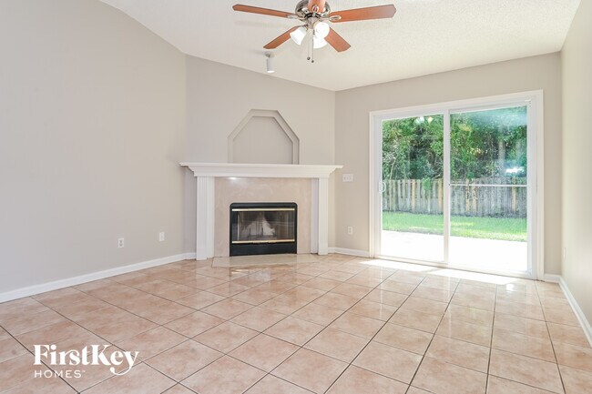 Photo - 4576 Antler Hill Dr E