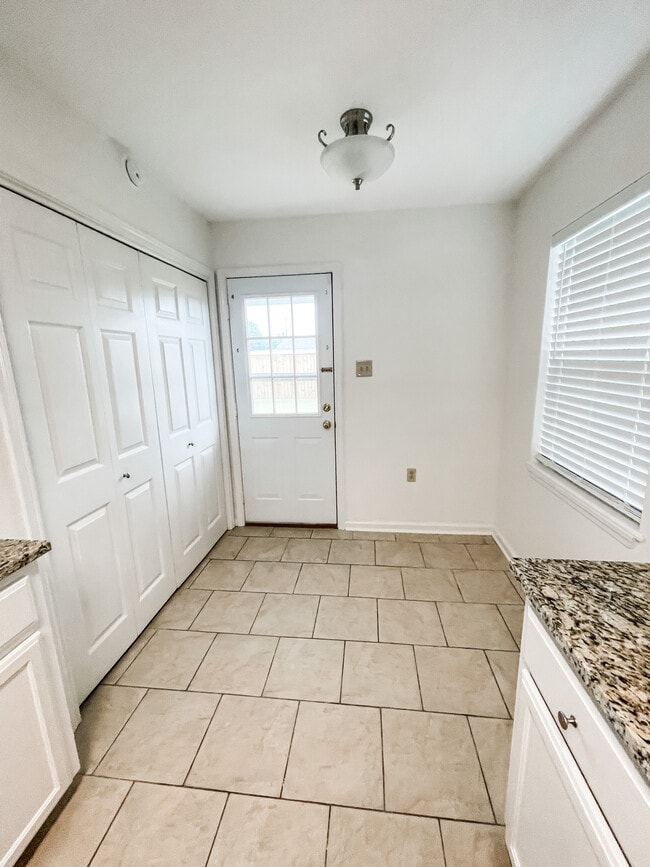 Photo - 406 S French Quarter Dr