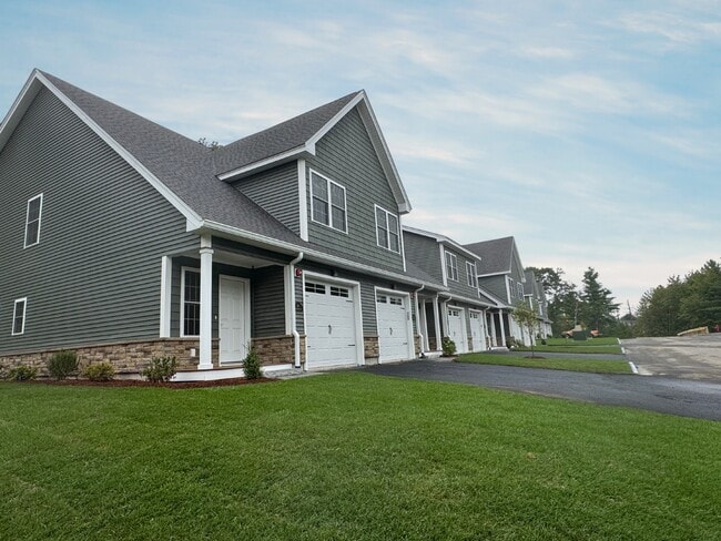 Building Photo - Residences of Skye Rental