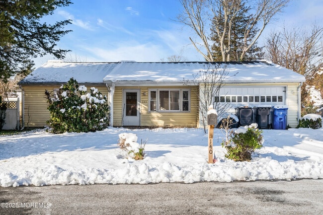 Building Photo - 140 Main Bayway