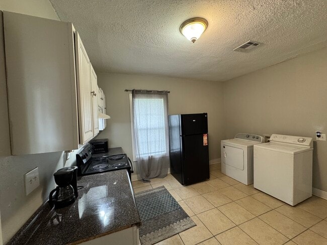 Photo - 310 S Riverfront St